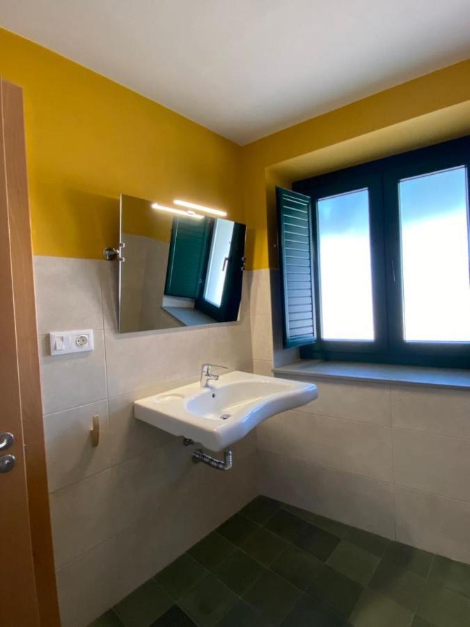 O Teu Sitio Hostel Ribadeo Ngoại thất bức ảnh