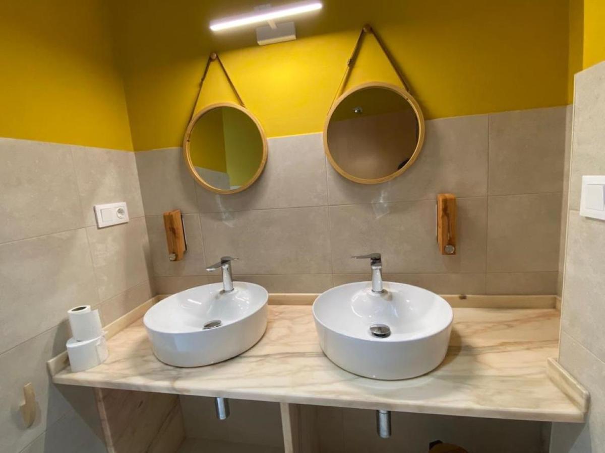 O Teu Sitio Hostel Ribadeo Ngoại thất bức ảnh